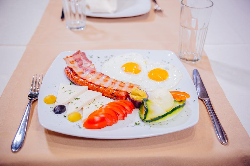 Stari Slon Hotel Sombor Exterior photo